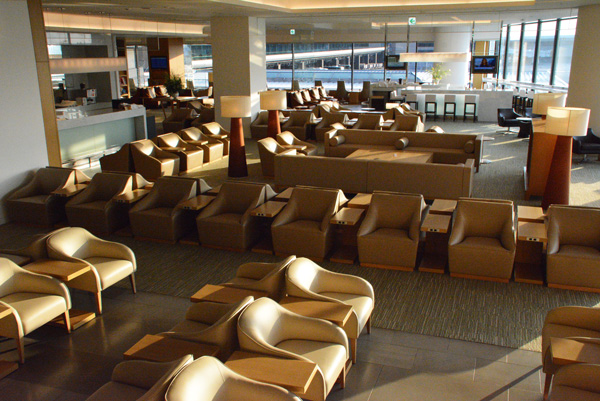 Narita International Airport Sakura Lounge