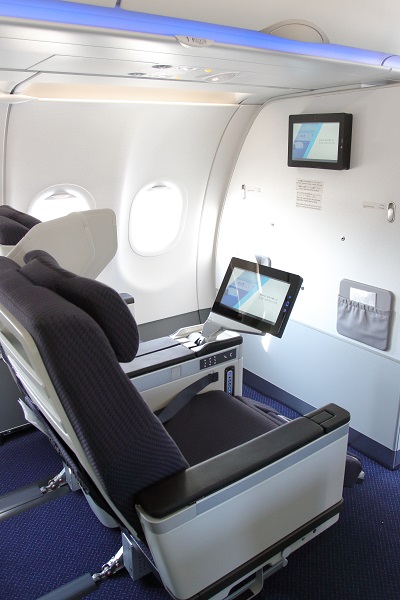 フォトレポート Ana エアバスa321neo機内を公開 国内線普通席でもシートモニター利用可能に Traicy トライシー