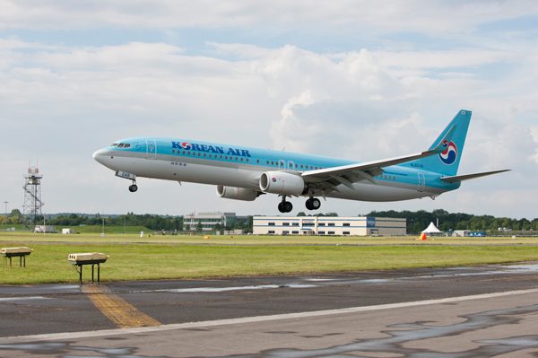 大韓航空（ボーイング737-900ER型機）