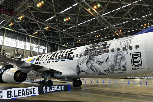 スカイマーク、Bリーグとコラボ「B.LEAGUE JET」就航 - TRAICY