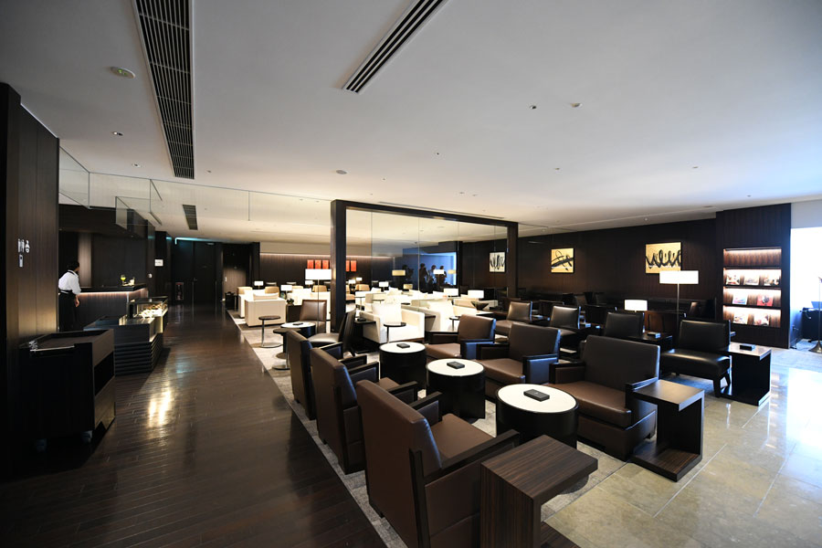 成田空港、JALファーストクラスラウンジ（本館）、「JAL's SALON」