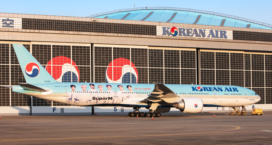 大韓航空、グローバルアンバサダーに「SuperM」を起用 ラッピング機も