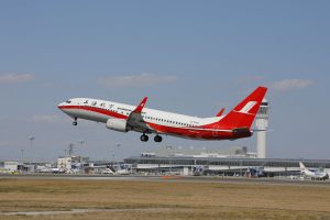 上海航空（ボーイング737-800型機）