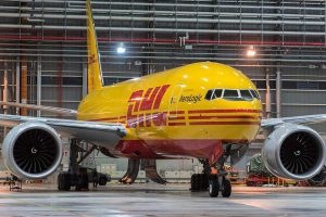 DHLエクスプレス（ボーイング777F）