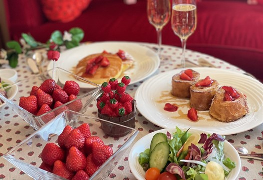 STRAWBERRYCATION～お部屋でいちご狩り～ 朝食