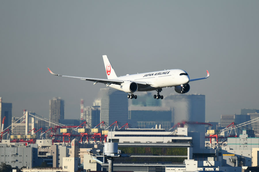 JAL、13機目のエアバスA350-900型機を受領 トゥールーズから羽田