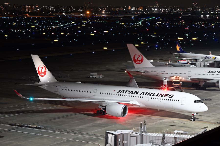 JAL JA10XJ A350-900