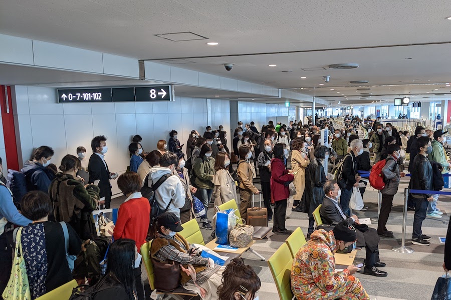 Uターンラッシュの新千歳空港 欠航も 雪で大幅遅延 空港内で一夜 Traicy トライシー