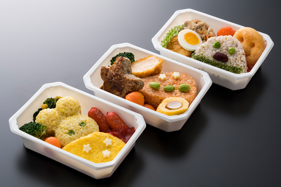 ANA、枕やグラスなどの国際線機内サービス品を販売 「機内食ごっこセット」を再販 - TRAICY（トライシー）