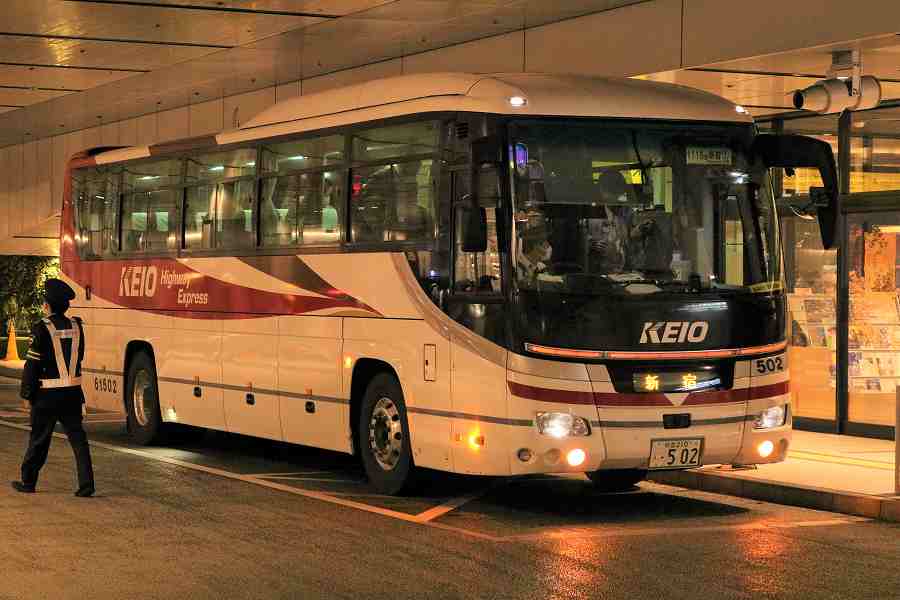 京王バス バスタ