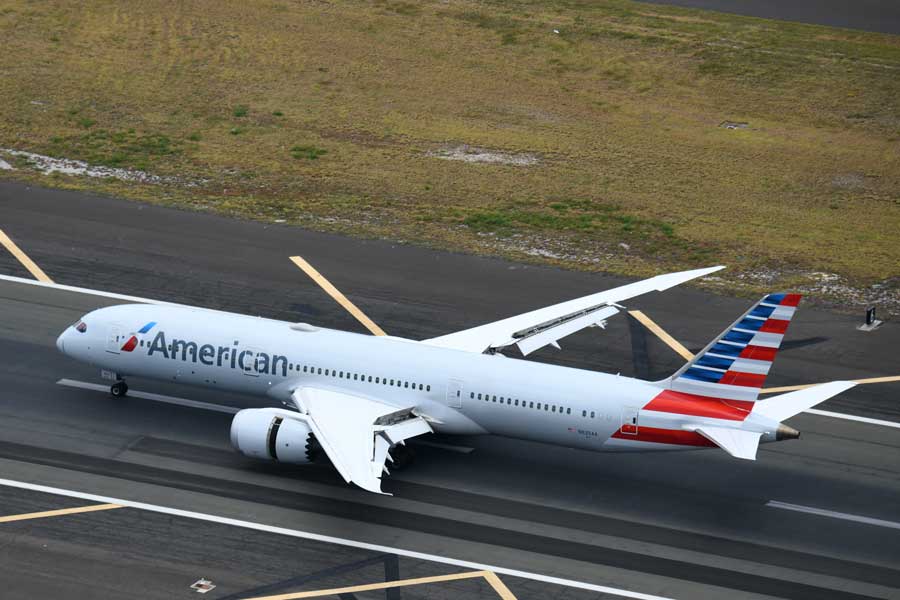 American Airlines and CBP Offer International Remote Baggage Screening