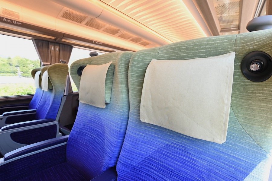 新型特急hc85系 新幹線にもないjr東海初の あるもの がグリーン車に登場 Ameba News アメーバニュース