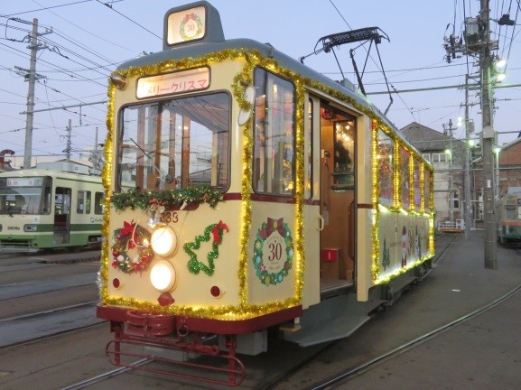 広島電鉄 クリスマス電車