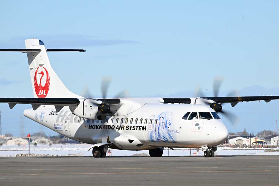 北海道エアシステム 雪ミクステッカー付き ATR-42 1/100プレーンモデル-