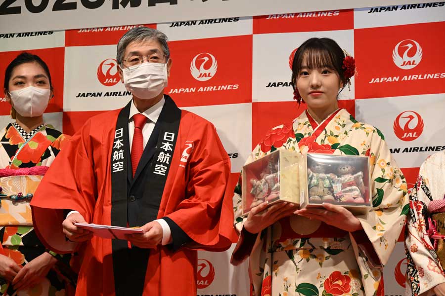 JAL、「初日の出 初富士フライト」を運航 SAF搭載で環境配慮、本田真凜