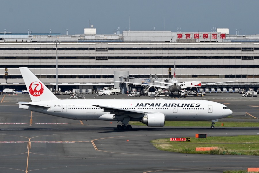 JAL 777-200ER JA703J