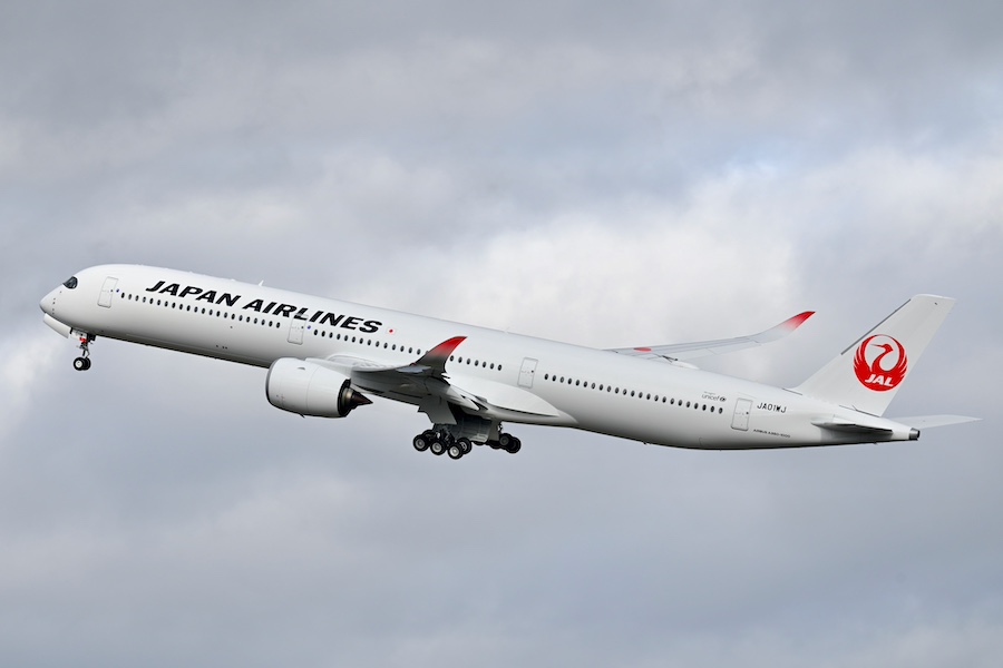 JAL Airbus A350-1000 JA01WJ