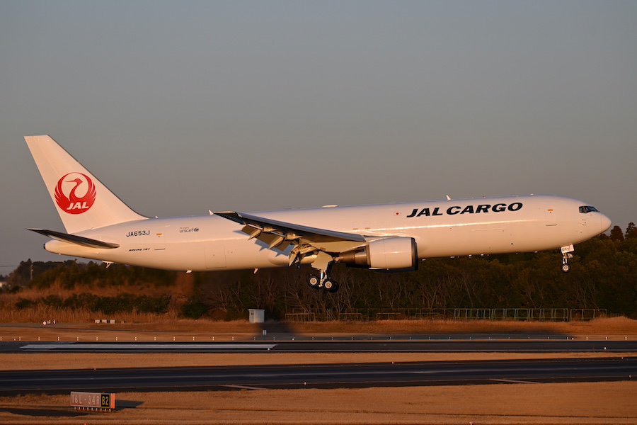 JAL Cargo 767-300BCF
