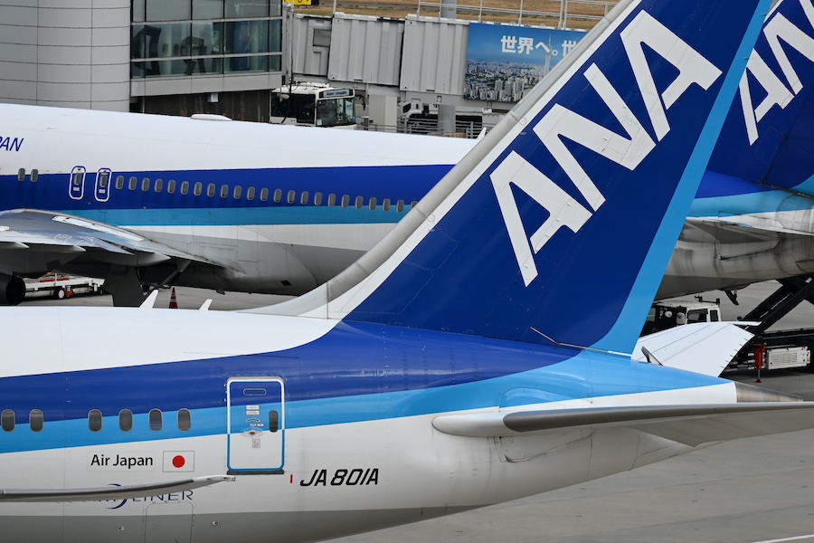 ANA初の787「JA801A」、あす3月1日“トリトンブルー姿”見納めAirJapan機