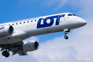 LOTポーランド航空（エンブラエルE190型機）
