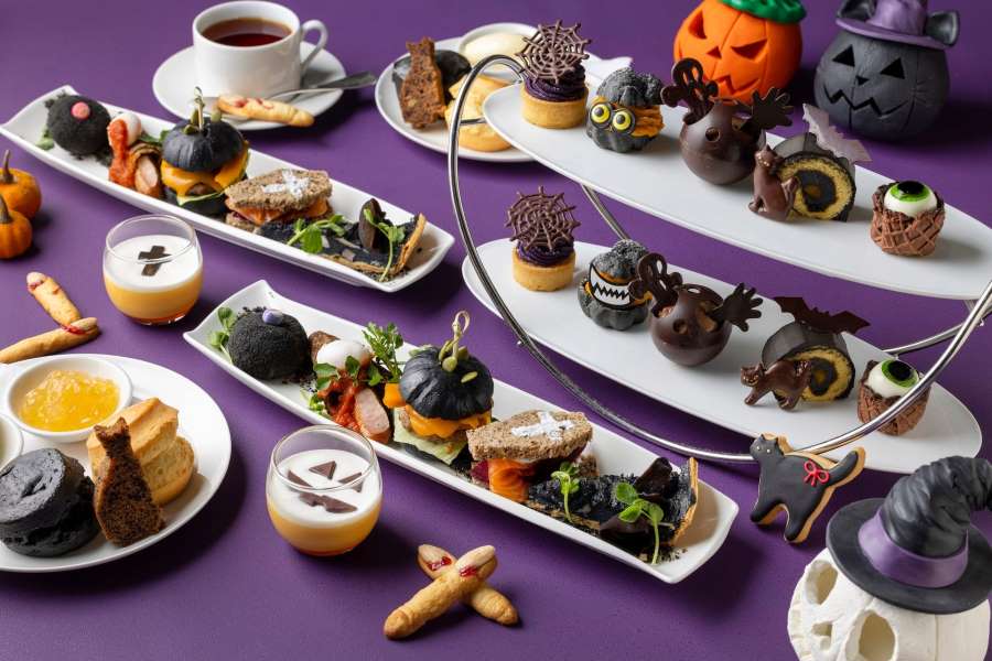 Grand Hyatt Tokyo Offers ‘Halloween Noir Afternoon Tea’