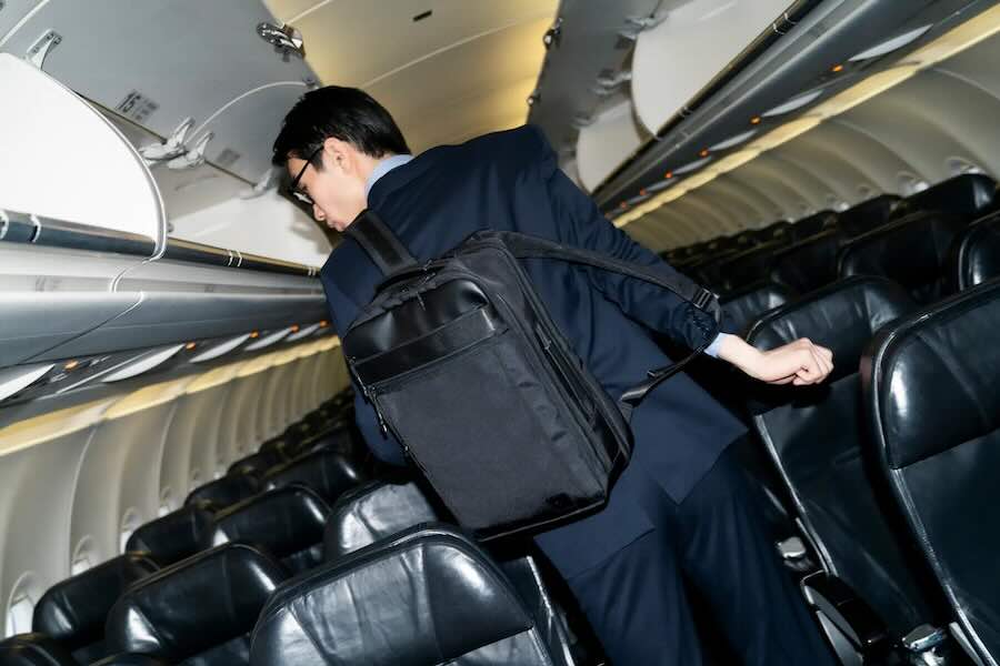 Ueni Trading Releases ‘STARFLYER×SONNE Collaboration Bags’