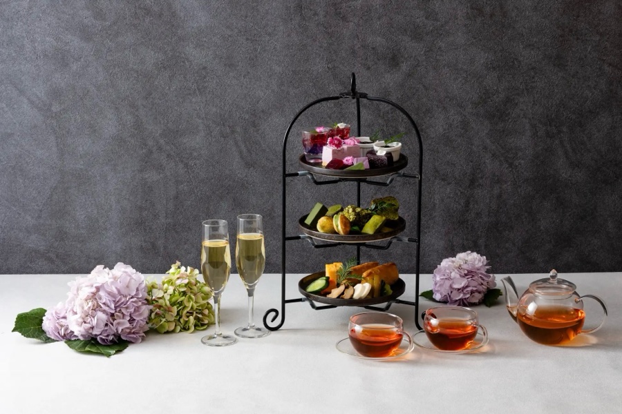 Millennium Mitsui Garden Hotel Tokyo Offers ‘Hydrangea’ Themed Afternoon Tea until June 30