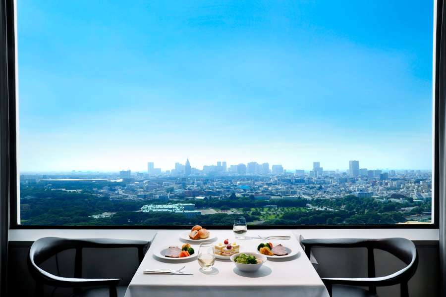 Hotel New Otani Tokyo Offers Pool Entrance and Dining Plan from June 1 to 30