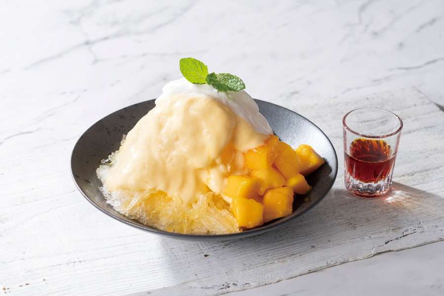 Keio Plaza Hotel to Offer Mango Shaved Ice Created by Bartenders Keio Plaza Hotel to Offer Mango Shaved Ice Created by Bartenders