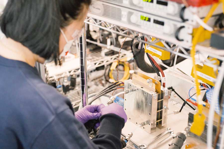 United Airlines Ventures Invests in Twelve for Low-Carbon Fuel Development