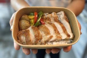 ブエノチキン