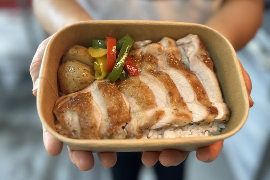 ブエノチキン