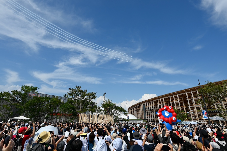 Blue Impulse Succeeds in ‘Re-challenge’ at Expo After 35 Years in Osaka