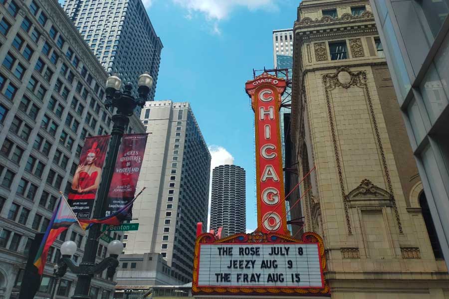 Chicago Through a Japanese Lens: Architecture, River Cruises, and Easy Getting Around