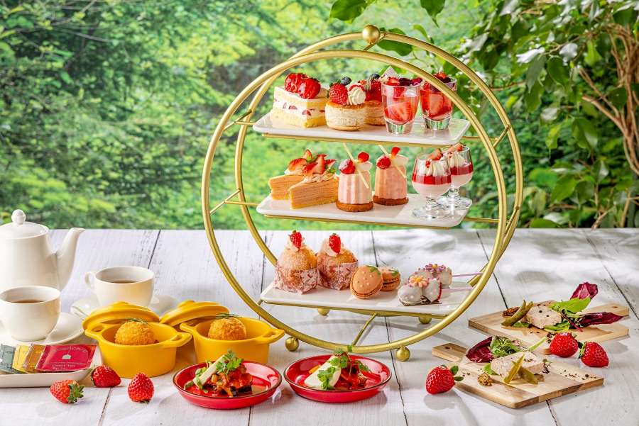 Strawberry Afternoon Tea at International Garden Hotel Narita on Weekdays, January 19–March 19