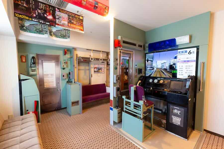 京成電鉄3400形トレインルーム