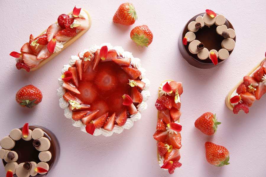 Four Seasons Hotel Osaka Offers Strawberry Afternoon Tea with Japanese Strawberries