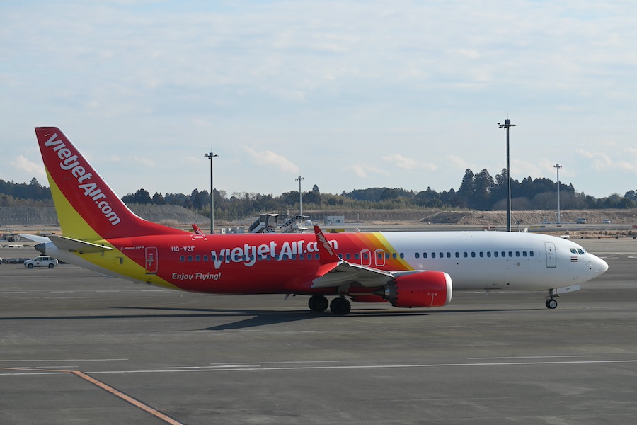 Thai Vietjet Air Boeing 737-8