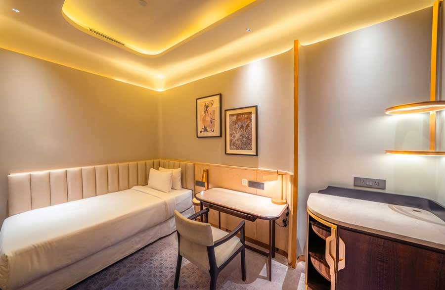 Maharaja Lounge interior