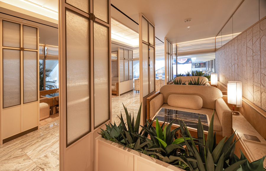 First Class lounge at Korean Air Los Angeles International Airport