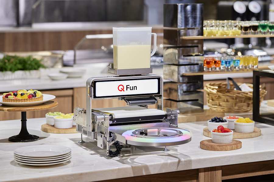 Ibis Styles Tokyo Bay Installs Interactive Crepe Robot at Breakfast Buffet