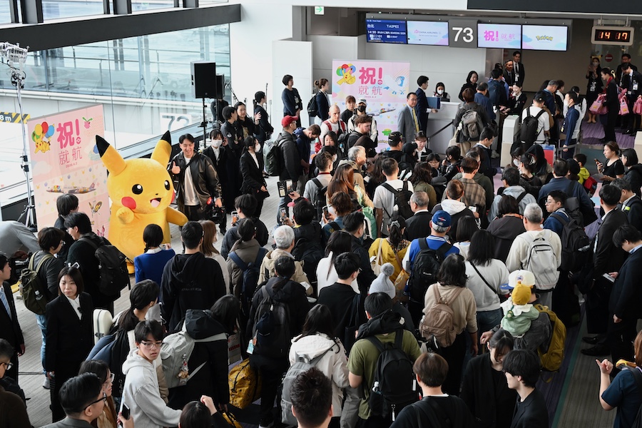 Pikachu Jet CI2 at gate in Japan