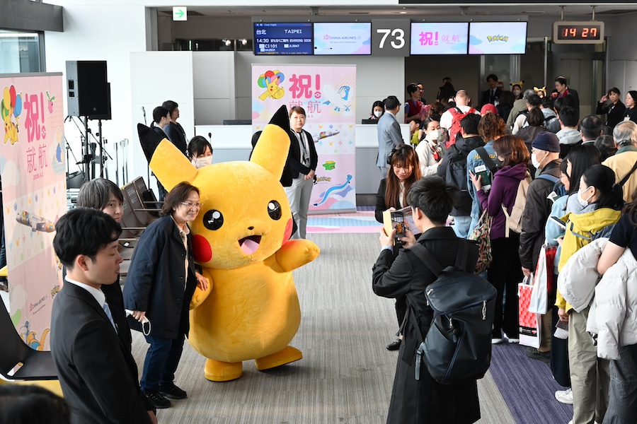 China Airlines launches Pikachu Jet CI2 A350 on Japan and U.S. routes