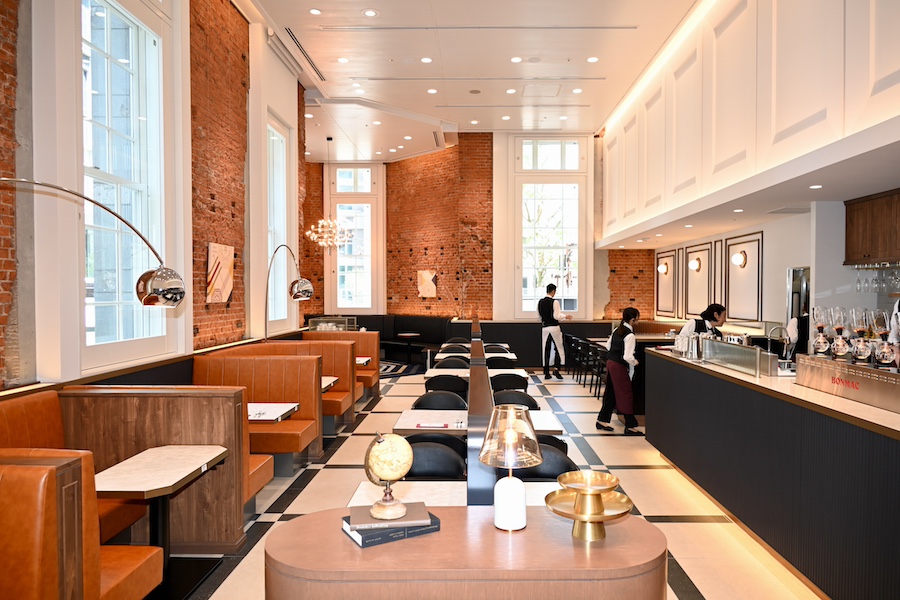 “TOKYO STATION CAFE -THE NORTH DOME-” Opens at Tokyo Station Marunouchi North Exit, Serving Former Dining Car Dishes