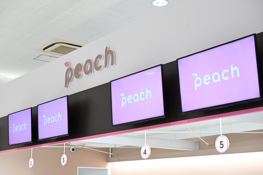 Expanded departure lounge and food court area at Kansai International Airport Terminal 2