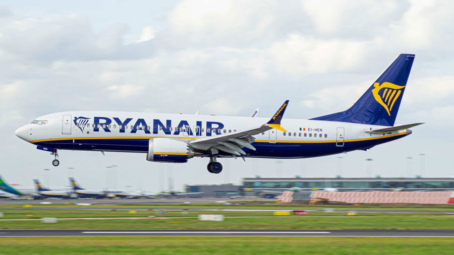 Ryanair to Close Its Berlin Base and Reduce Services