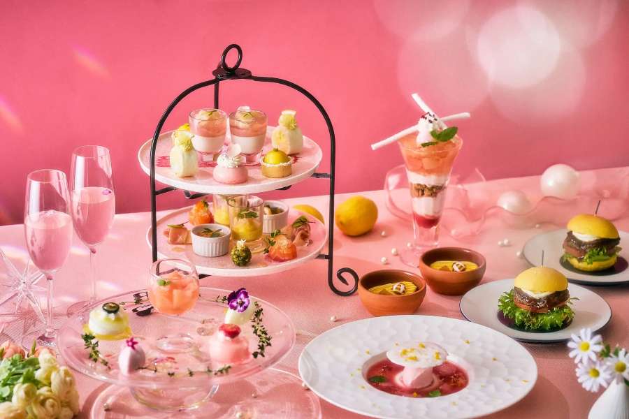 Shinagawa Prince Hotel Offers Peach and Lemon Summer Afternoon Tea
