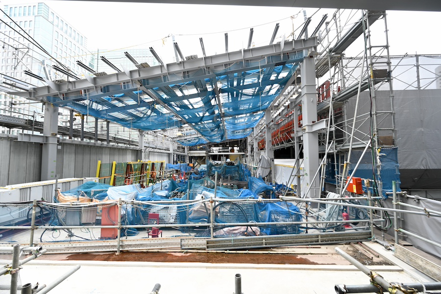 East–west free passage under construction in front of the North Gate
