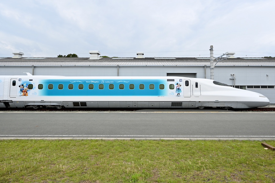 Character designs on the Shinkansen side