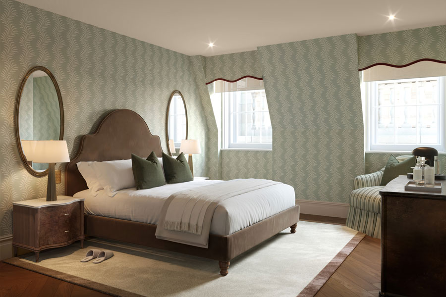 Guest room at Waldorf Astoria London – Admiralty Arch